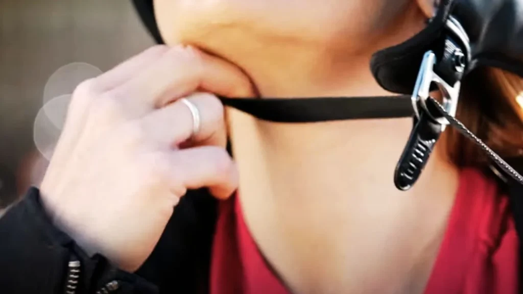 Align the Chin Straps