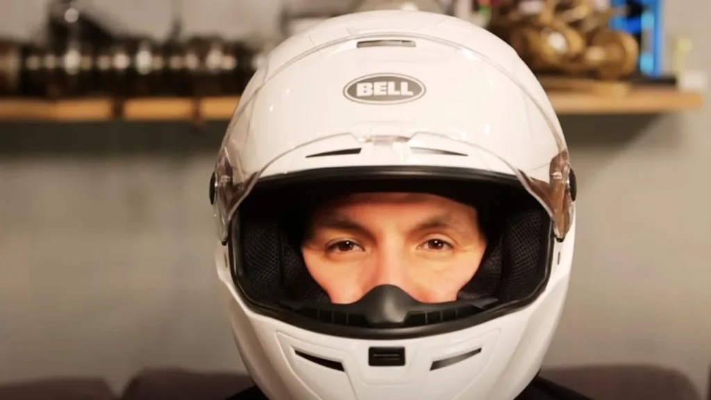 Try on Helmets Based on Your Measurement